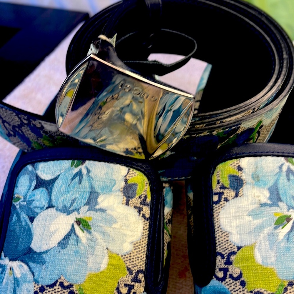 Gucci bloom print belt